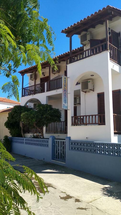 Aparthotel Ilaira Skala Eresou Exterior foto