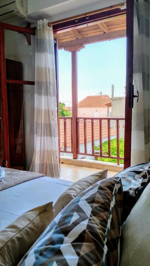 Aparthotel Ilaira Skala Eresou Exterior foto